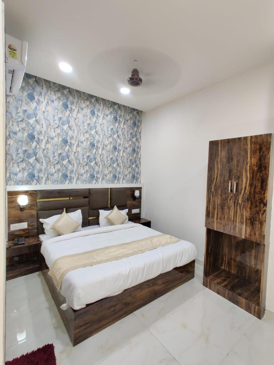 Hotel Gs Amritsar 200 Mtr From Golden Temple Luaran gambar
